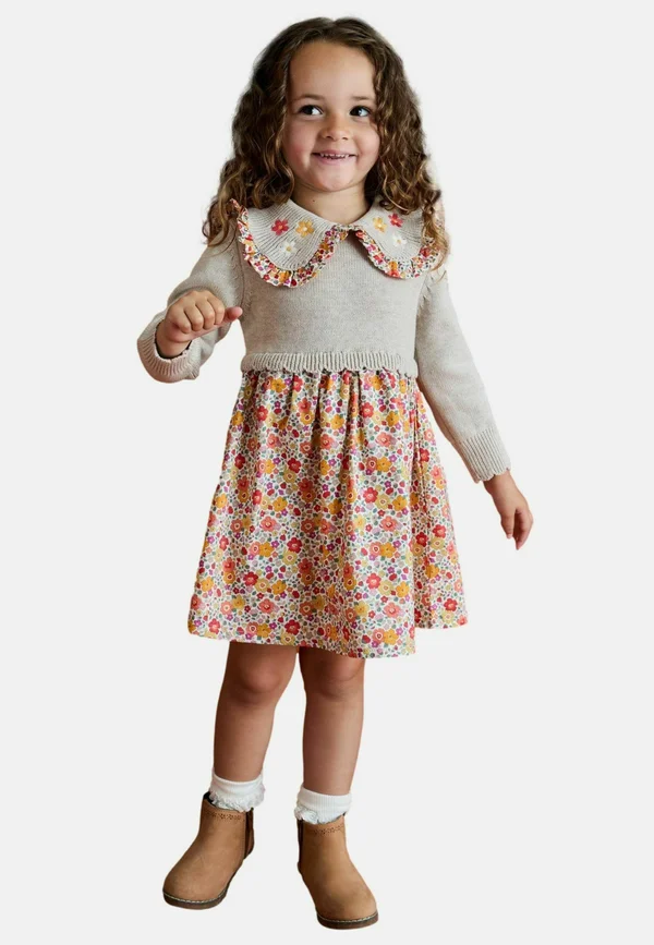 REGULAR FIT - Strickkleid - natural