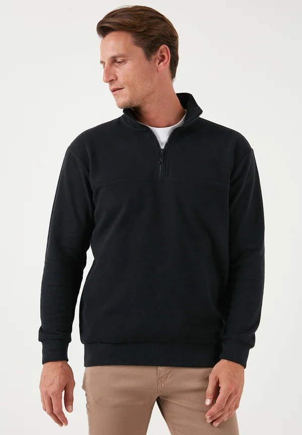 REGULAR FIT - Strickpullover - black