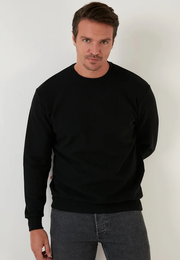 REGULAR FIT - Strickpullover - black