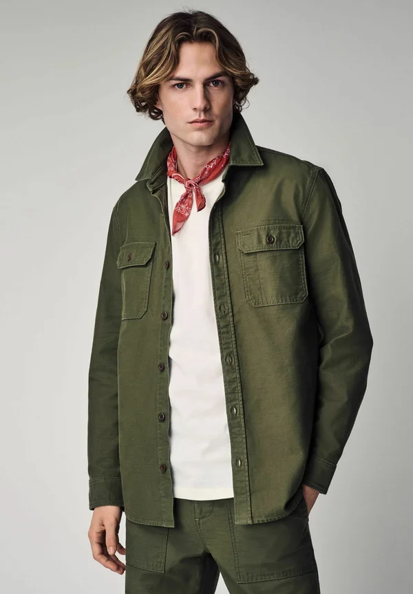 REGULAR FIT TWIN POCKET UTILITY - Leichte Jacke - green