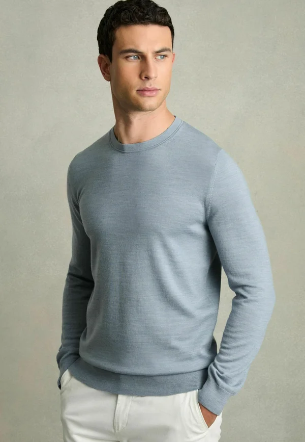 REGULAR FIT - WESSEX CREW-NECK - Strickpullover - soft blue melange