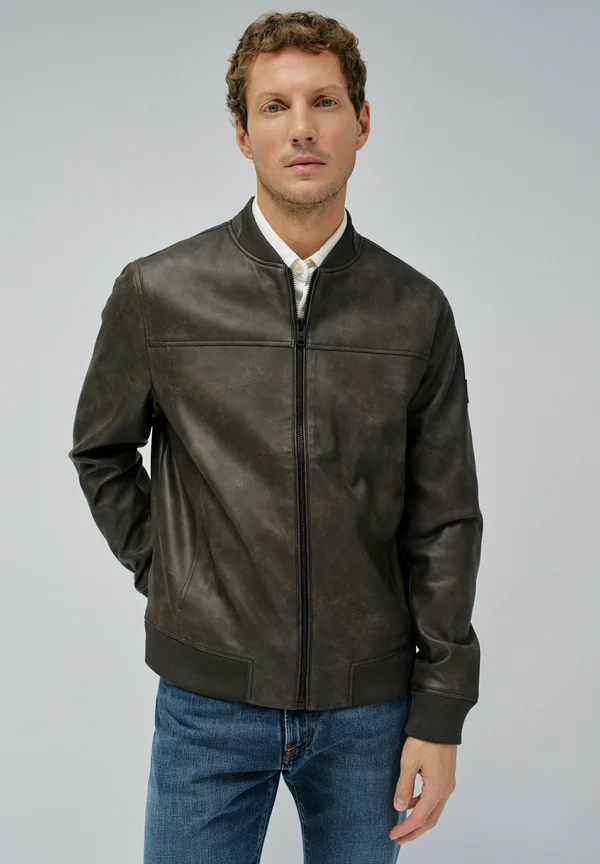 REGULAR - Kunstlederjacke - grün
