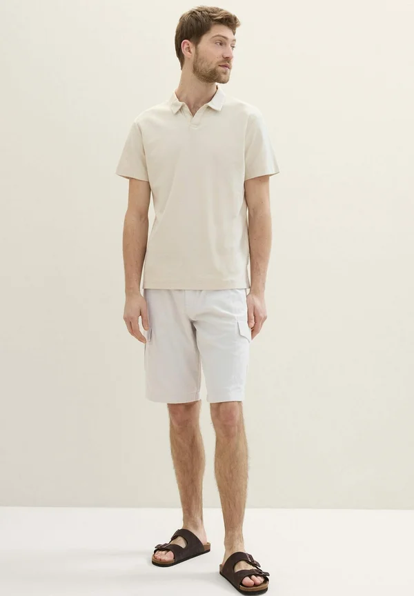 REGULAR - Shorts - beige white twill