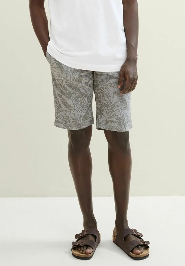 REGULAR - Shorts - olive palm leaf design