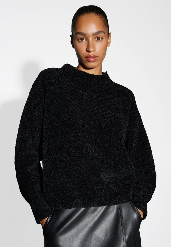 RELAXED FIT - Strickpullover - black