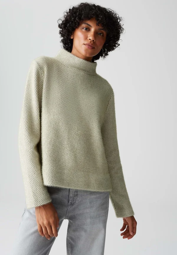 RELAXED FIT SUBTLE STRUCTURE - Strickpullover - soft matcha