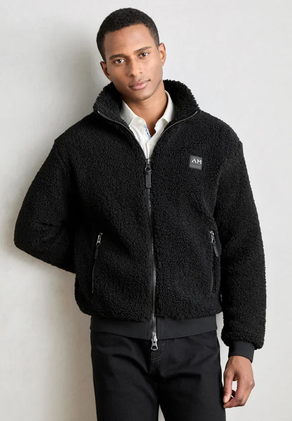 RELAXED FIT WITH METAL LOGO ON RUBBER PATCH - Fleecejacke - black