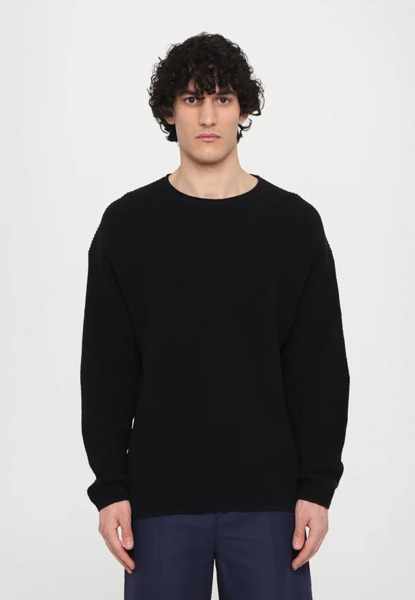 RELAXED SWEATER - Strickpullover - black