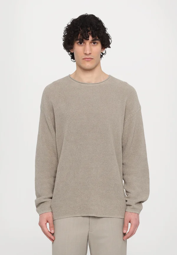 RELAXED SWEATER - Strickpullover - moss grey