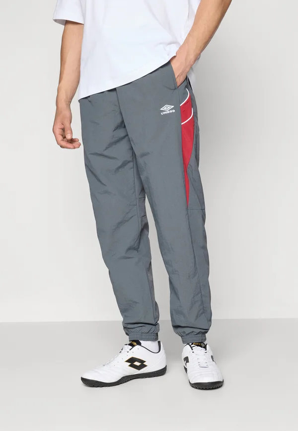 RELAXED TRACK PANT - Jogginghose - iron gate/red dahlia/brilliant white