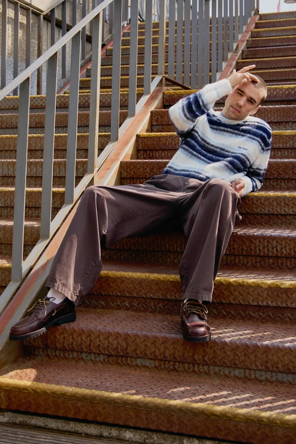 REMI FLUFFY UNISEX - Strickpullover - ecru/blue