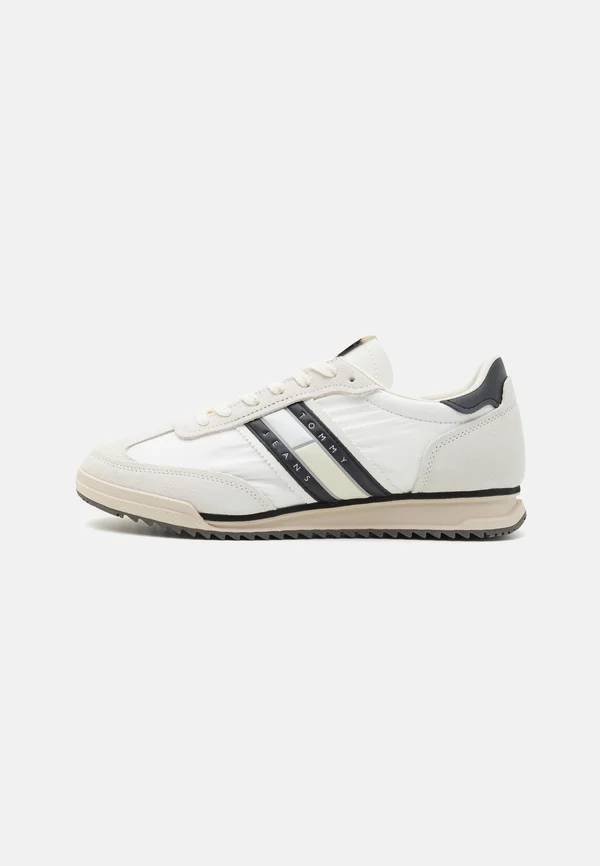 RETRO RUNNER CLEATED - Sneaker low - black