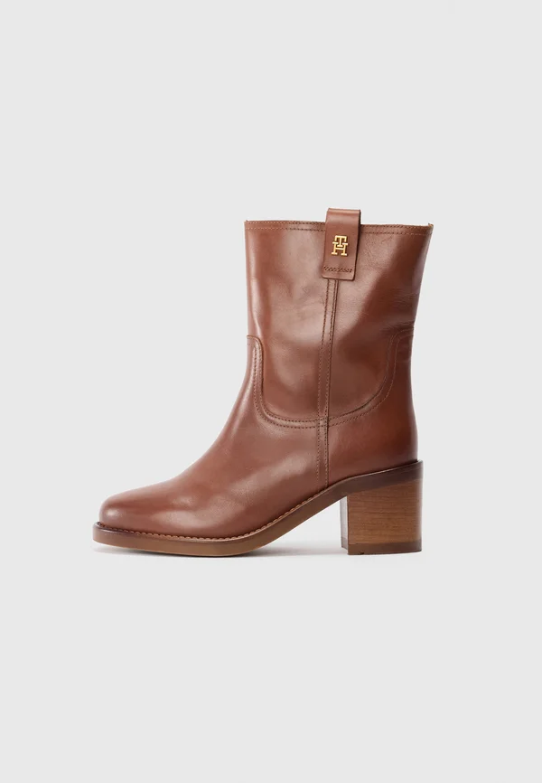RIDING - Stiefelette - tawny russet