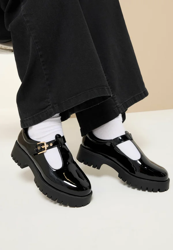 Riemchenballerina - black