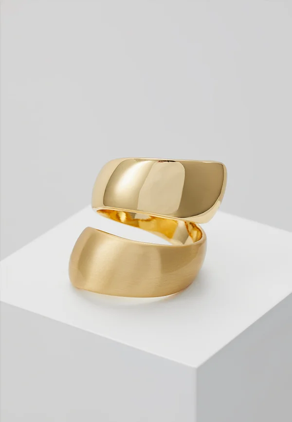 Ring - gold-coloured