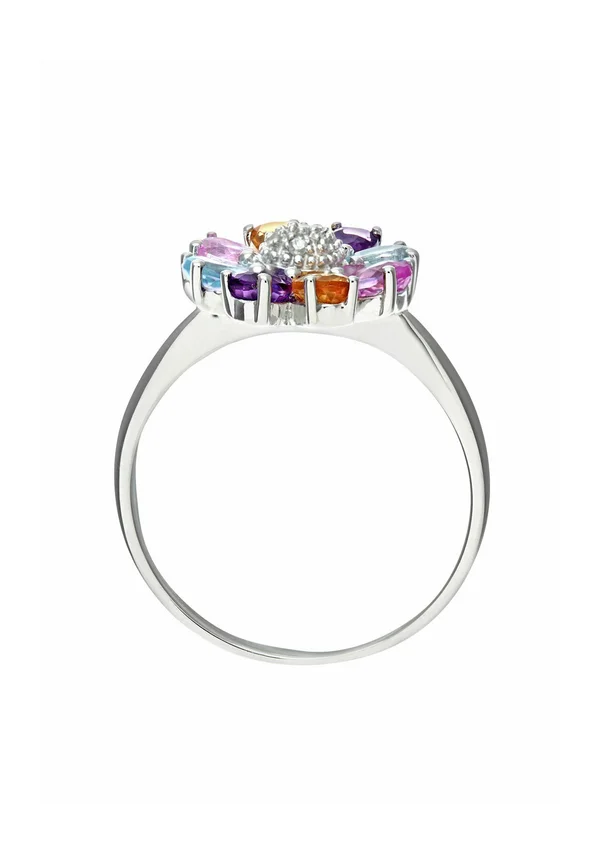 Ring - white gold