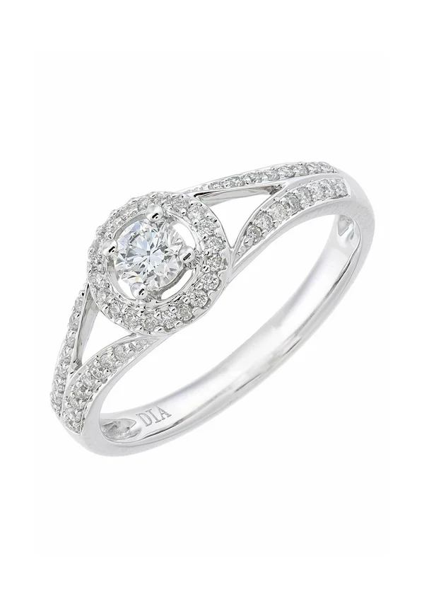 Ring - white gold