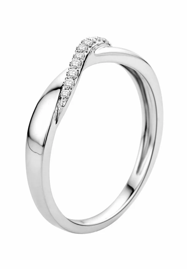Ring - white gold