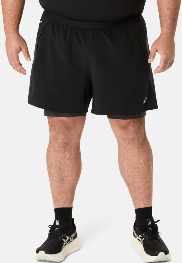 ROAD 2N1 5IN - Kurze Sporthose - performance black graphite grey