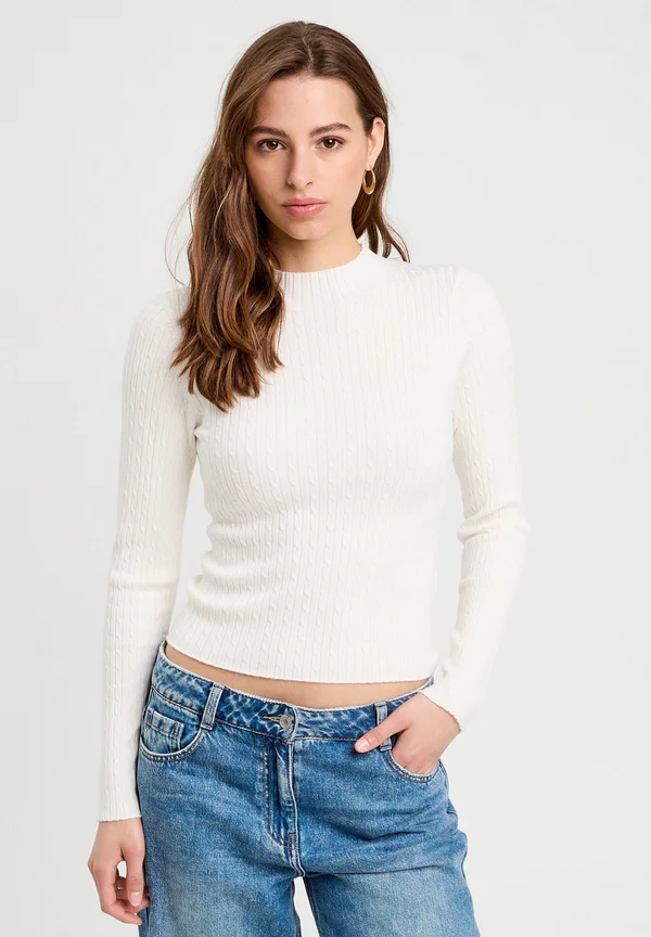 ROLLKRAGEN MIT ZOPFMUSTER - Strickpullover - ecru