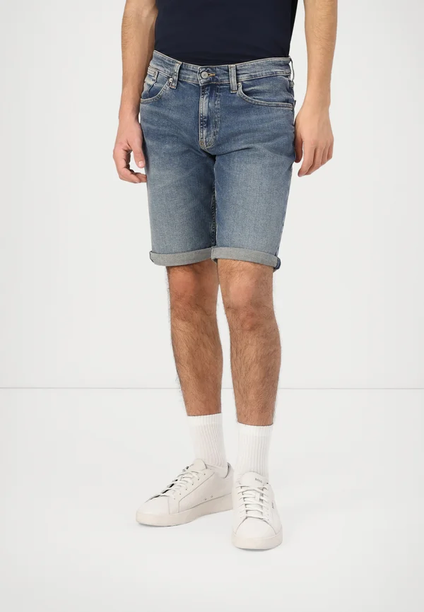 RONNIE - Jeans Shorts - denim dark