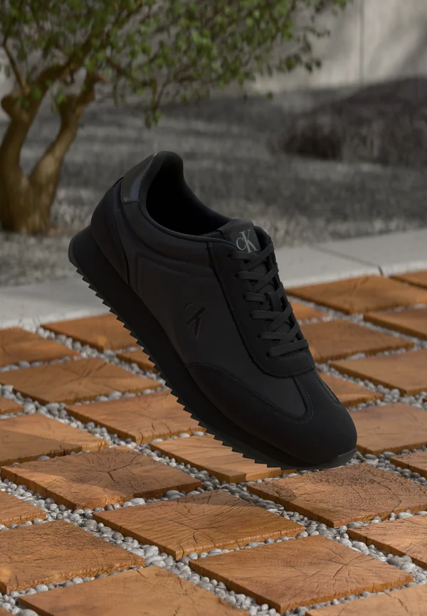RUNNER LACEUP - Sneaker low - triple black