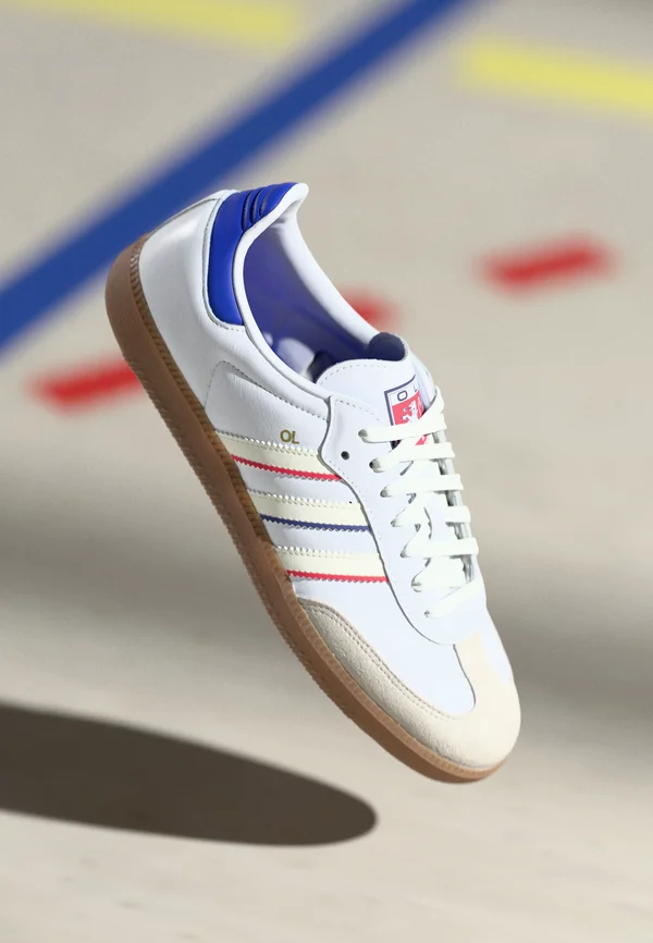 SAMBA LICENSED - Indoor-Fußballschuhe - footwear white/lucid blue/pure ruby