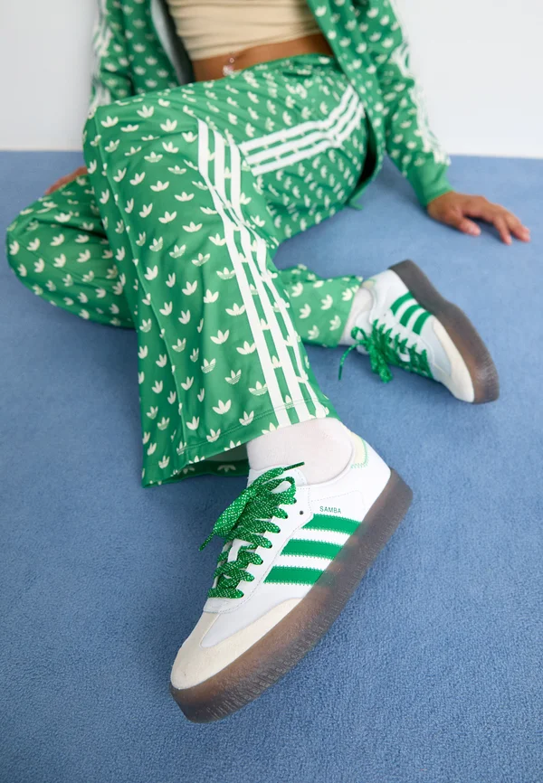 SAMBAE - Sneaker low - footwear white/green/off white