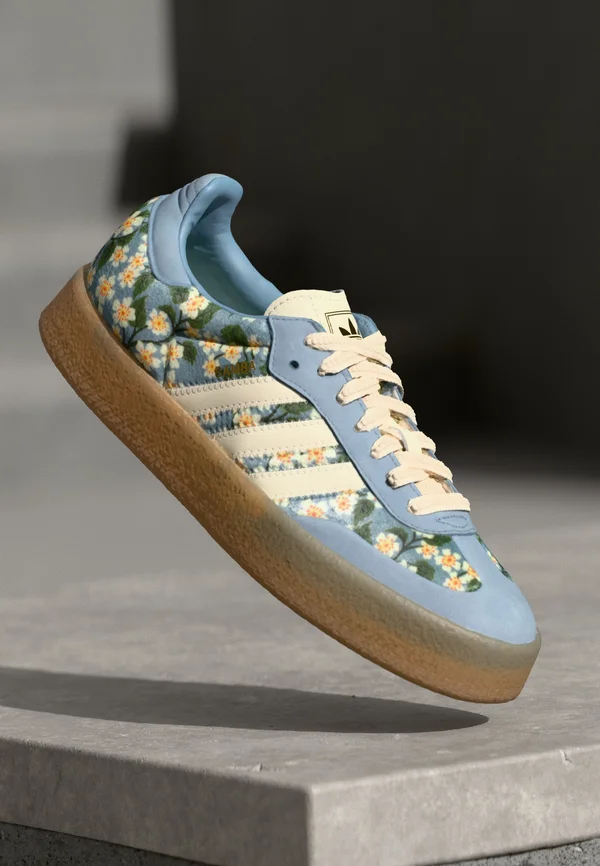 SAMBAE X LIBERTY LONDON - Sneaker low - cream white/tactile blue/gold metallic