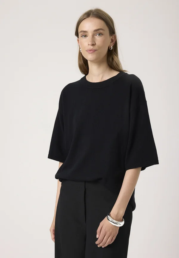 SANJA - Strickpullover - black