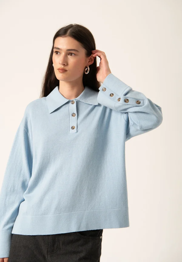 SANJA - Strickpullover - powder blue