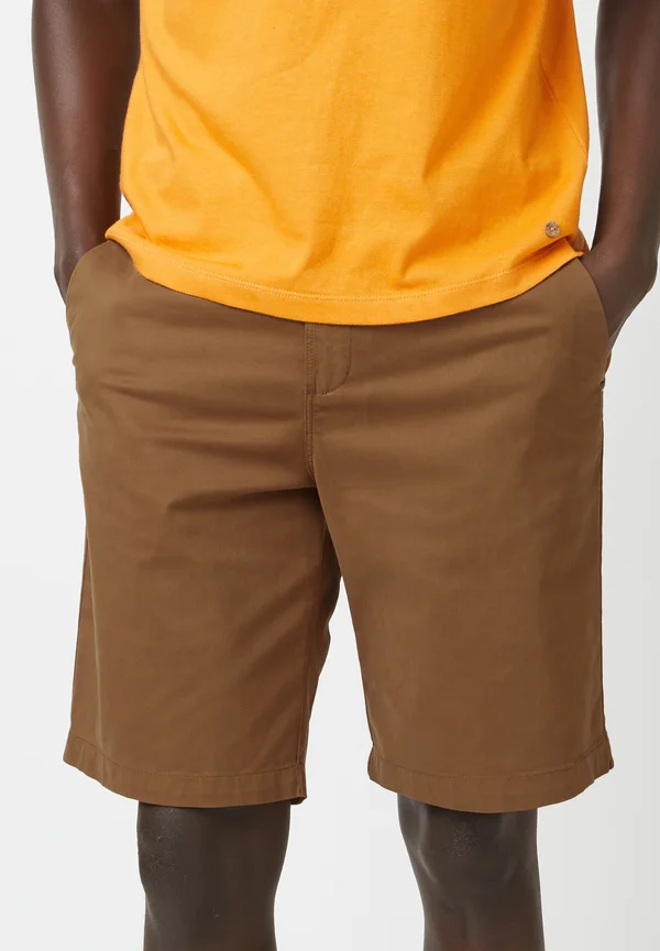 SAULIEU REGULAR - Shorts - brown