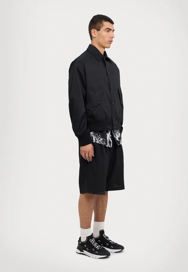 SAVAGE - Bomberjacke - black