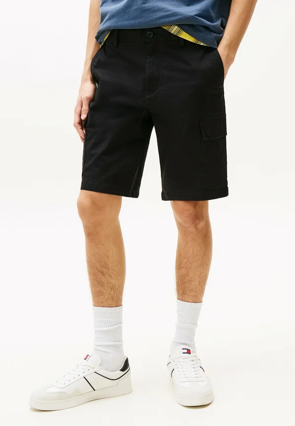 SCANTON - Shorts - black