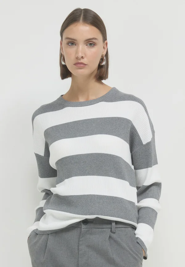 SCATOLARE RIGHE S923 - Strickpullover - une variante