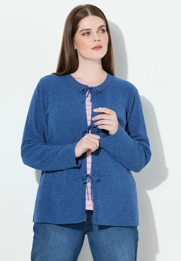 SCHLEIFENVERSCHLUSS RUNDHALS - Strickjacke - jean blue