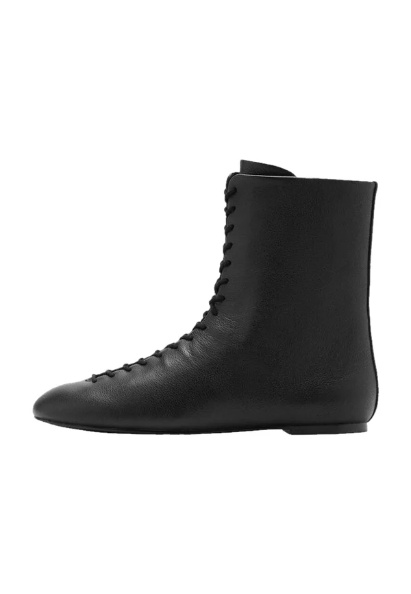 Schnürstiefelette - black