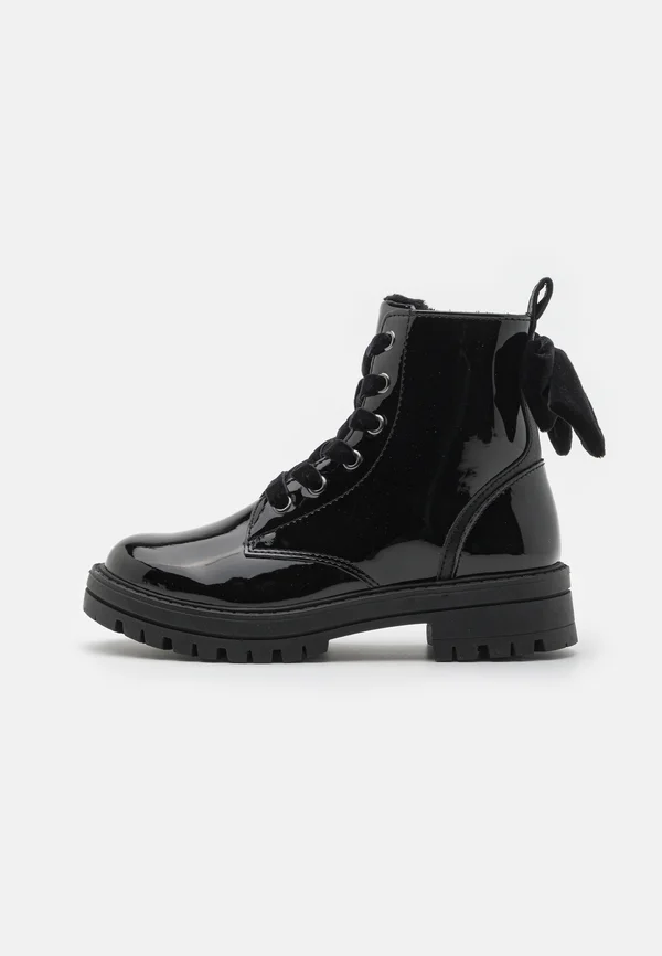 Schnürstiefelette - black