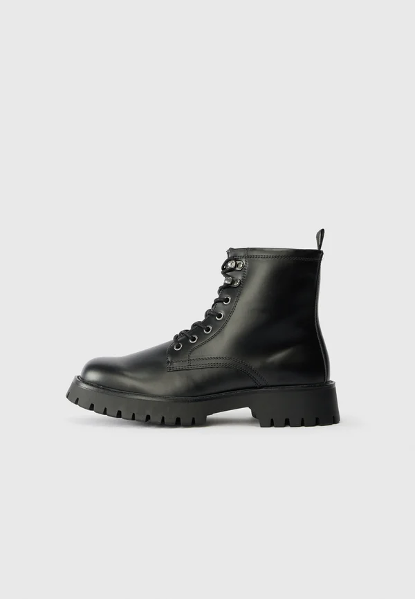 Schnürstiefelette - black