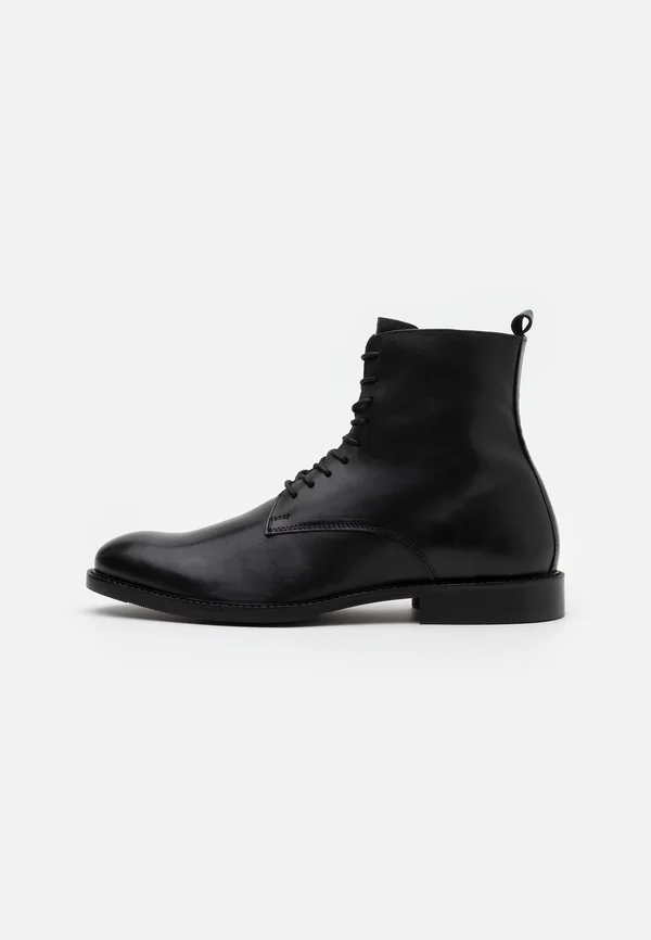 Schnürstiefelette - black