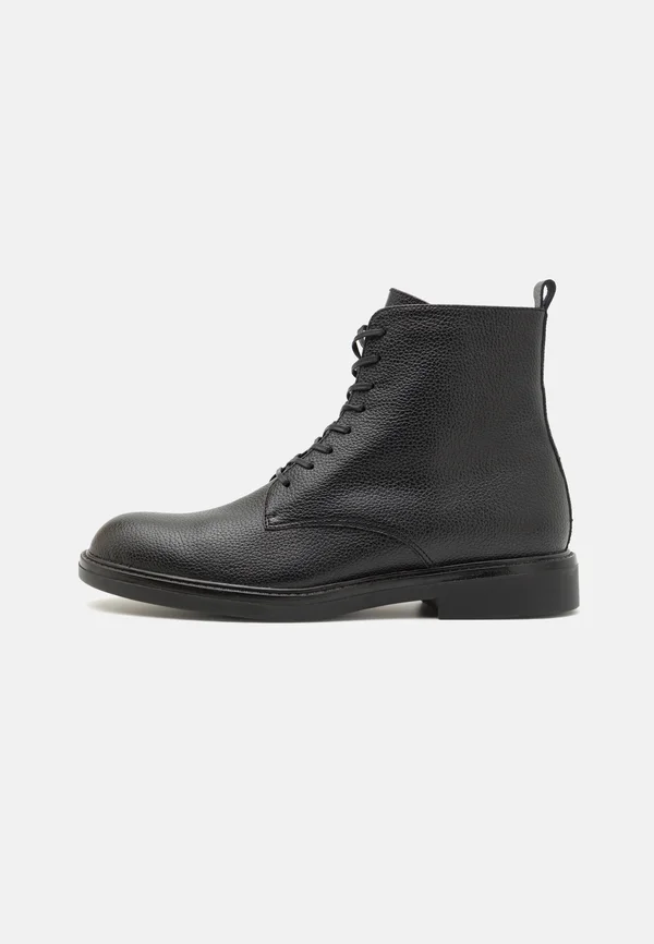 Schnürstiefelette - black