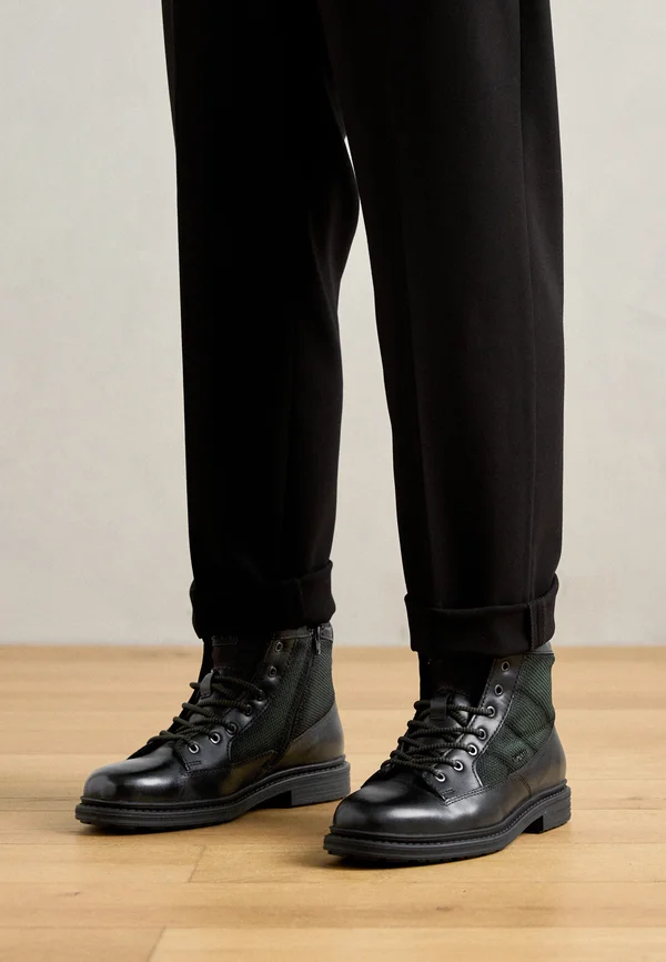 Schnürstiefelette - black/dark green