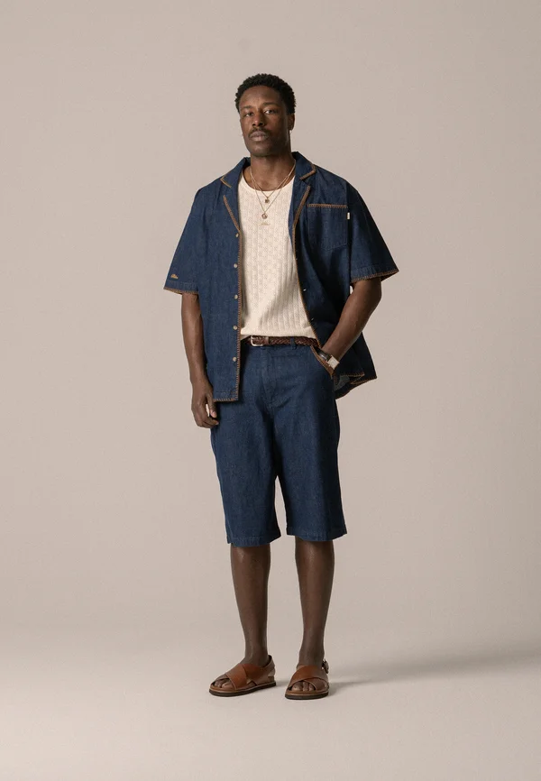 SCRIPT UNISEX - Jeans Shorts - peacoat