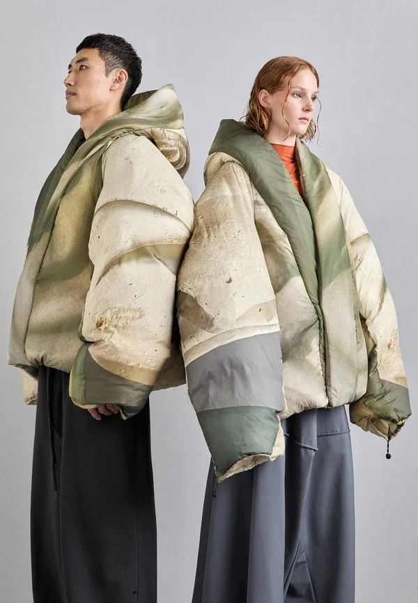 SCULPTURE MAKI UNISEX - Daunenjacke - multi-coloured