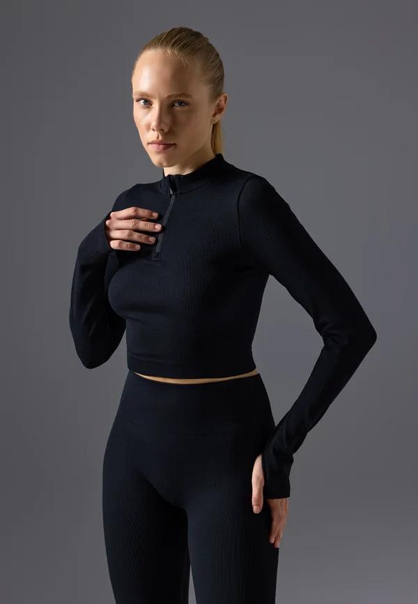 SEAMLESS LONGSLEEVE TOP - Langarmshirt - black