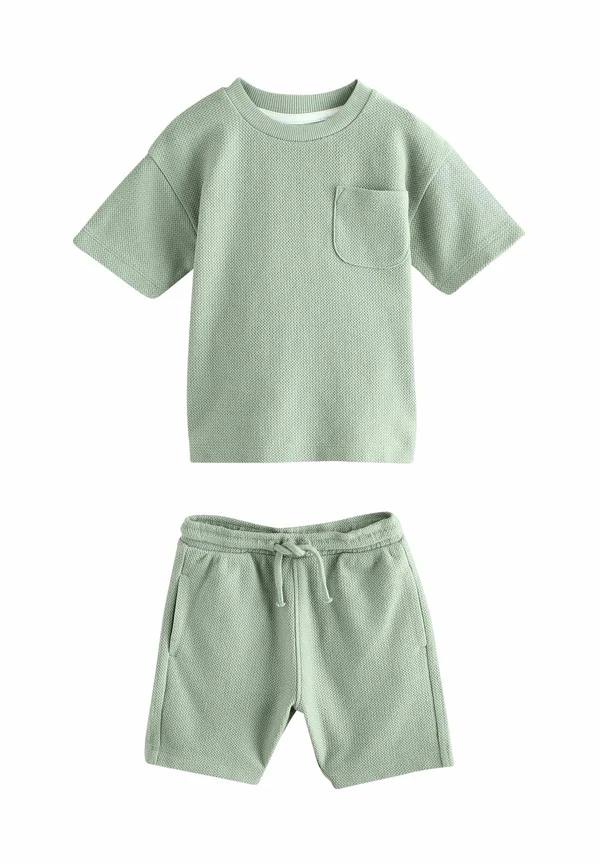 SET - Shorts - sage green