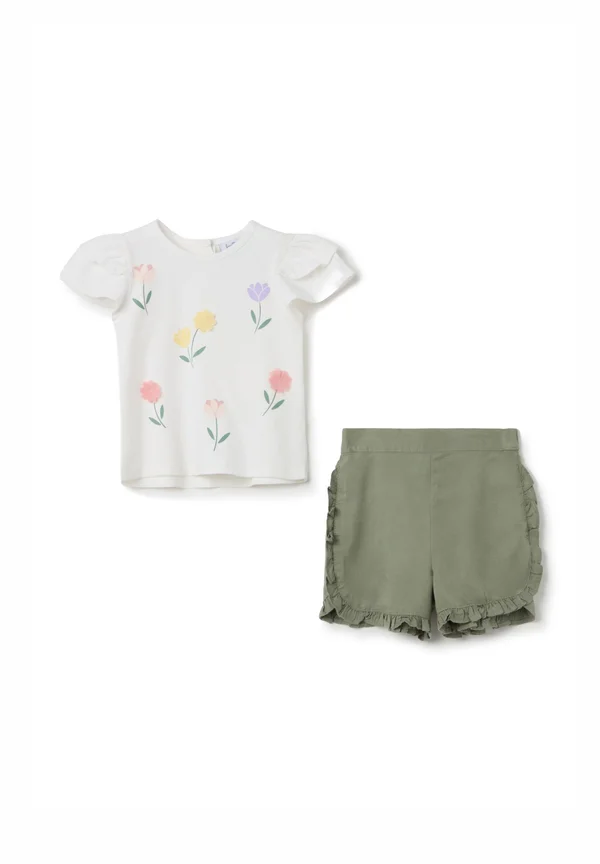 SET - Shorts - white green