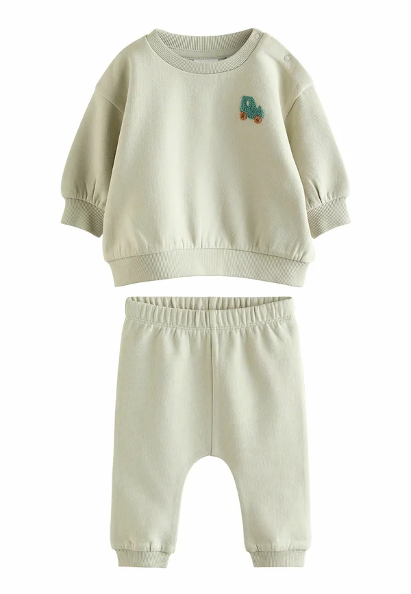 SET - Stoffhose - sage green tractor