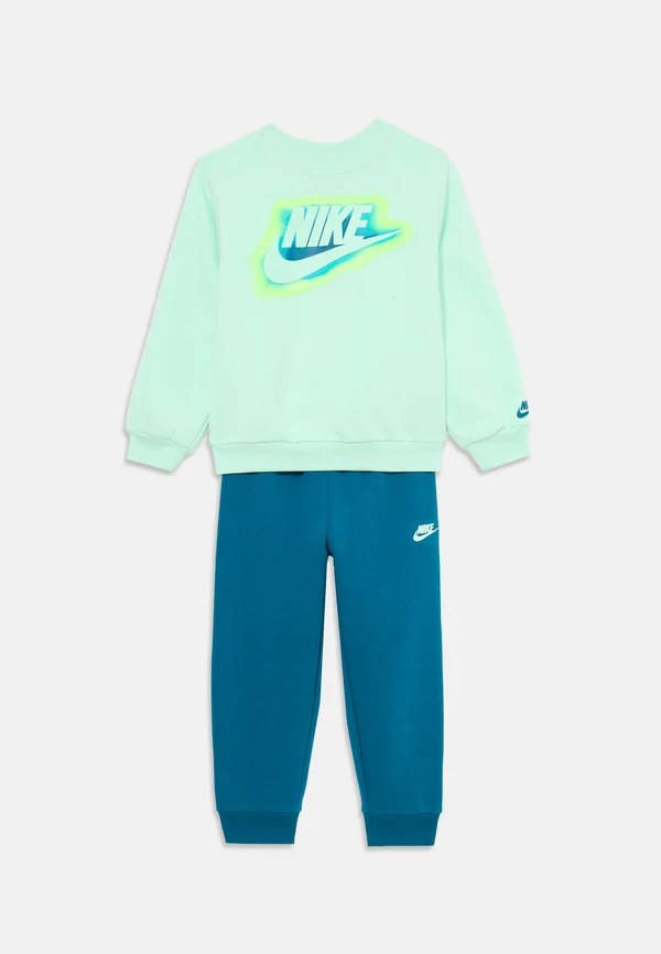 SET - Trainingsanzug - green/abyss