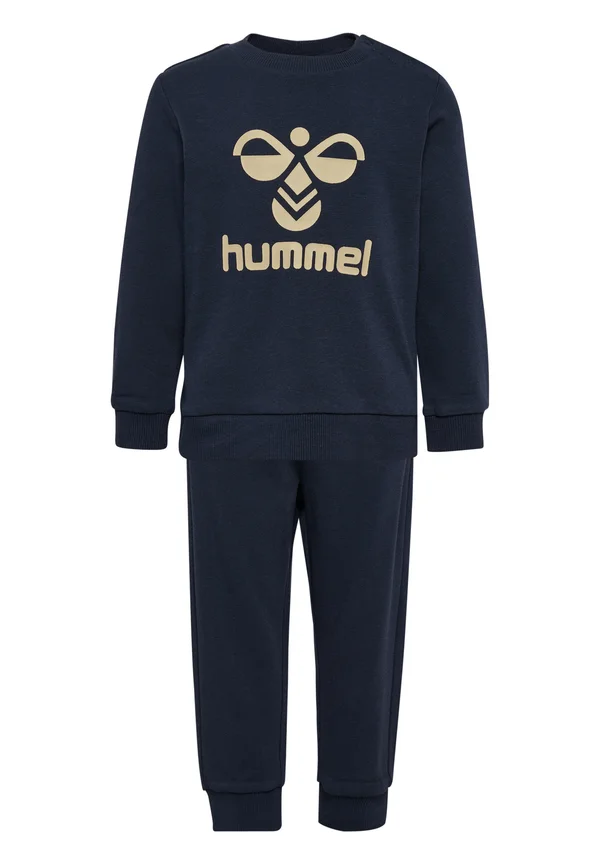 SET - Trainingsanzug - parisian night